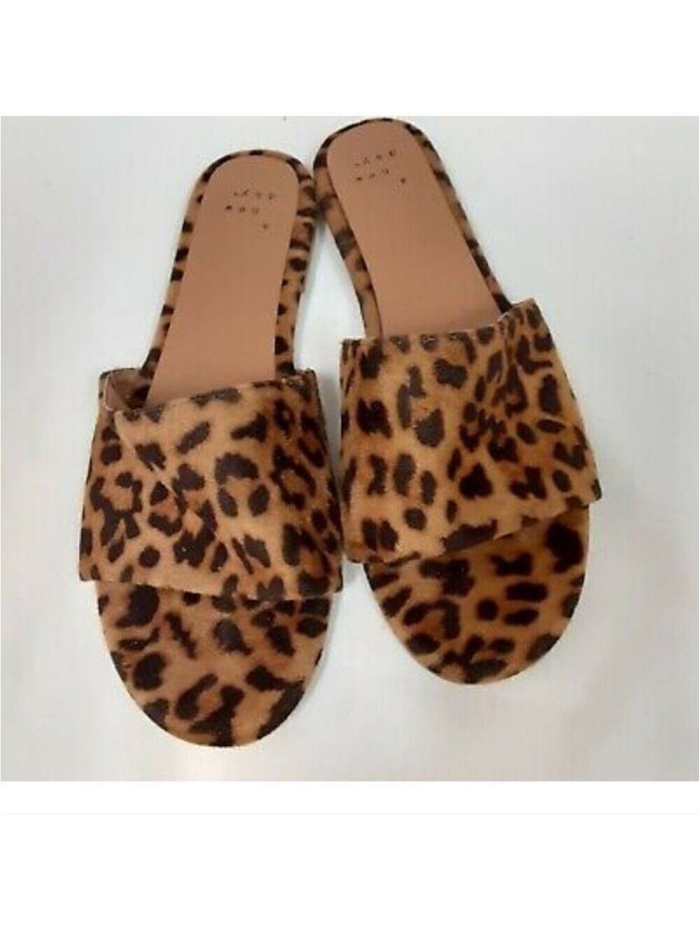  A New Day Women's Tan Leopard Print Flat Sandals  NWT Size 5W